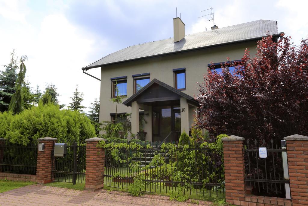 10 Bed And Breakfast Poznań Eksteriør billede