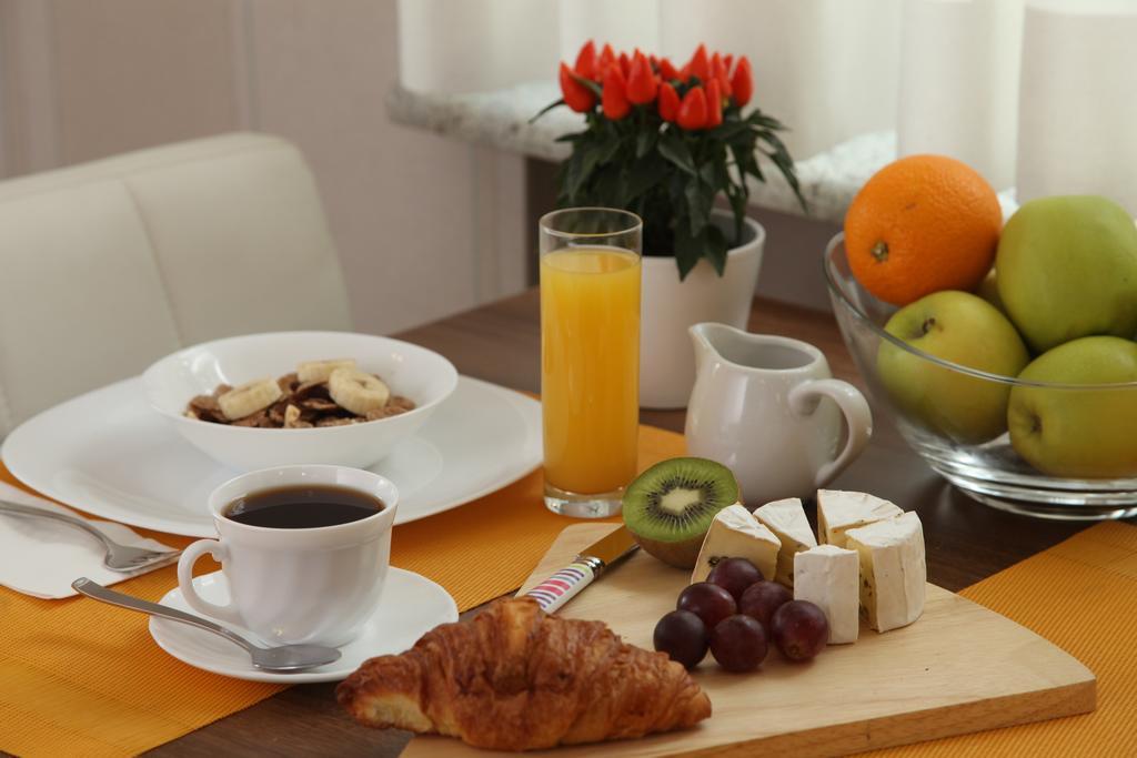 10 Bed And Breakfast Poznań Eksteriør billede