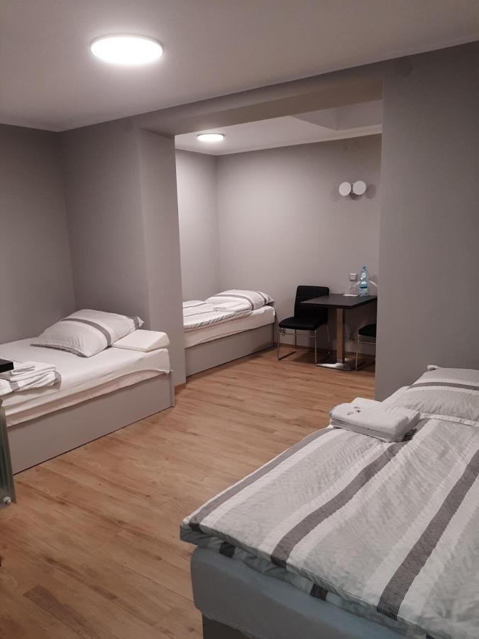 10 Bed And Breakfast Poznań Eksteriør billede