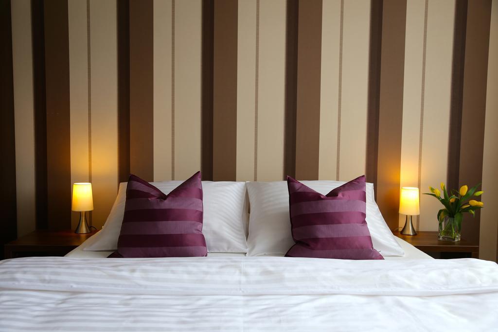 10 Bed And Breakfast Poznań Eksteriør billede