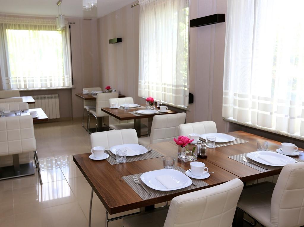 10 Bed And Breakfast Poznań Eksteriør billede